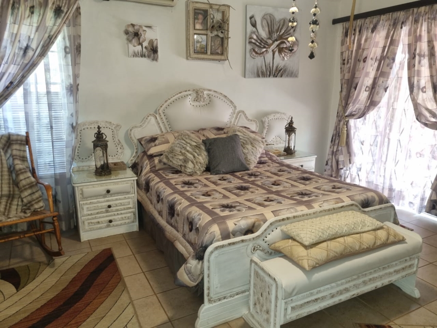 3 Bedroom Property for Sale in Oos Einde North West